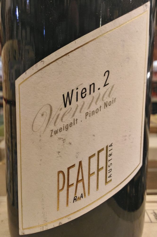 Weingut R&A PFAFFL Gmbh & Co KG Wien 2 Zweigelt Pinot Noir 2012, Main, #5151